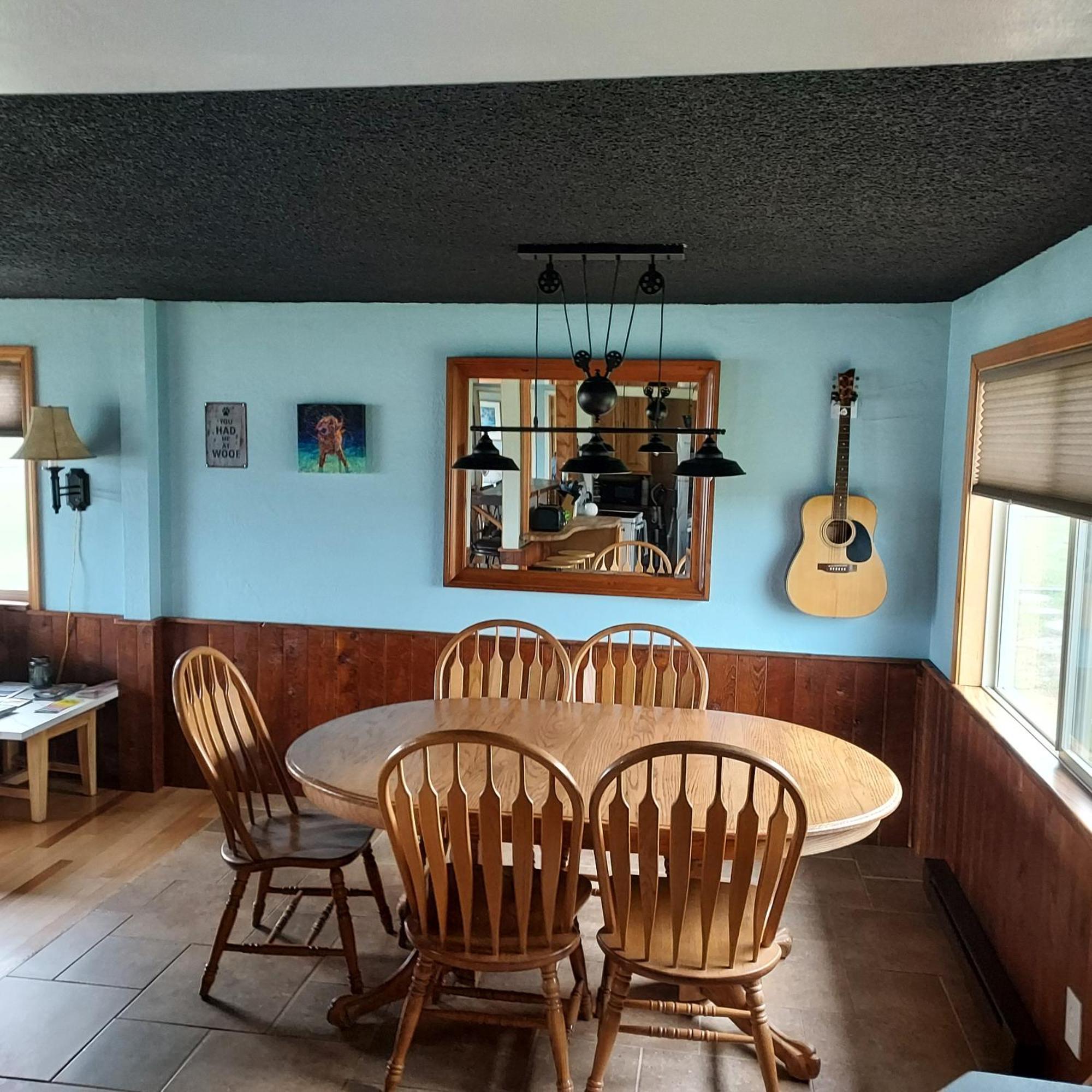 Lakeviewlanding Big Arm Room photo